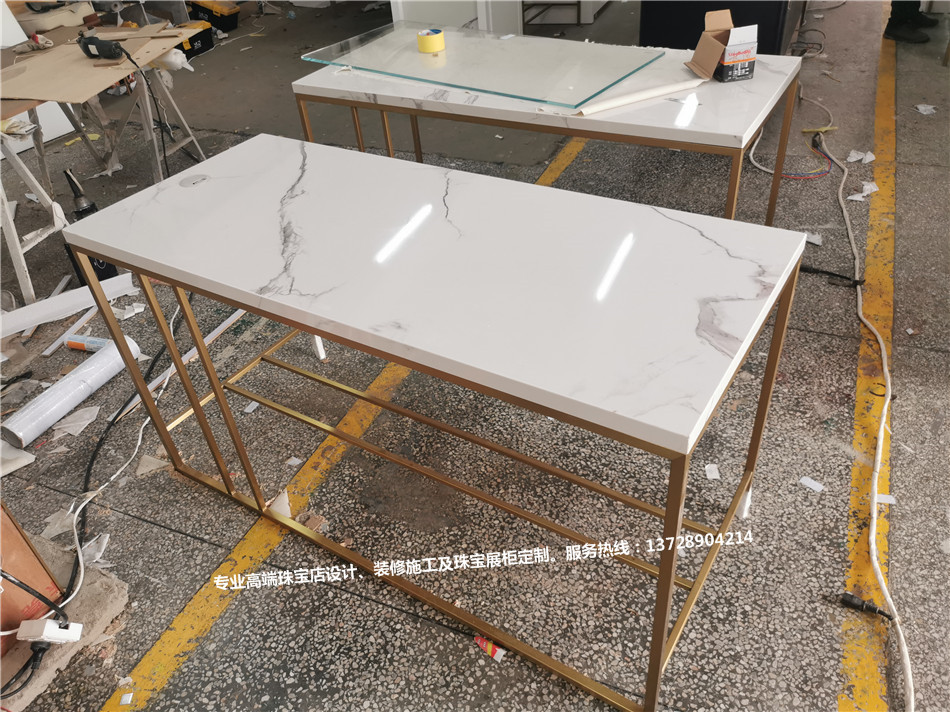 珠宝工作桌.jpg