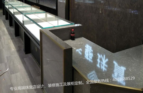 汕尾新艺珠宝90平方珠宝店